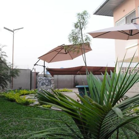 Colibri Inn Hotel Kolwezi Esterno foto