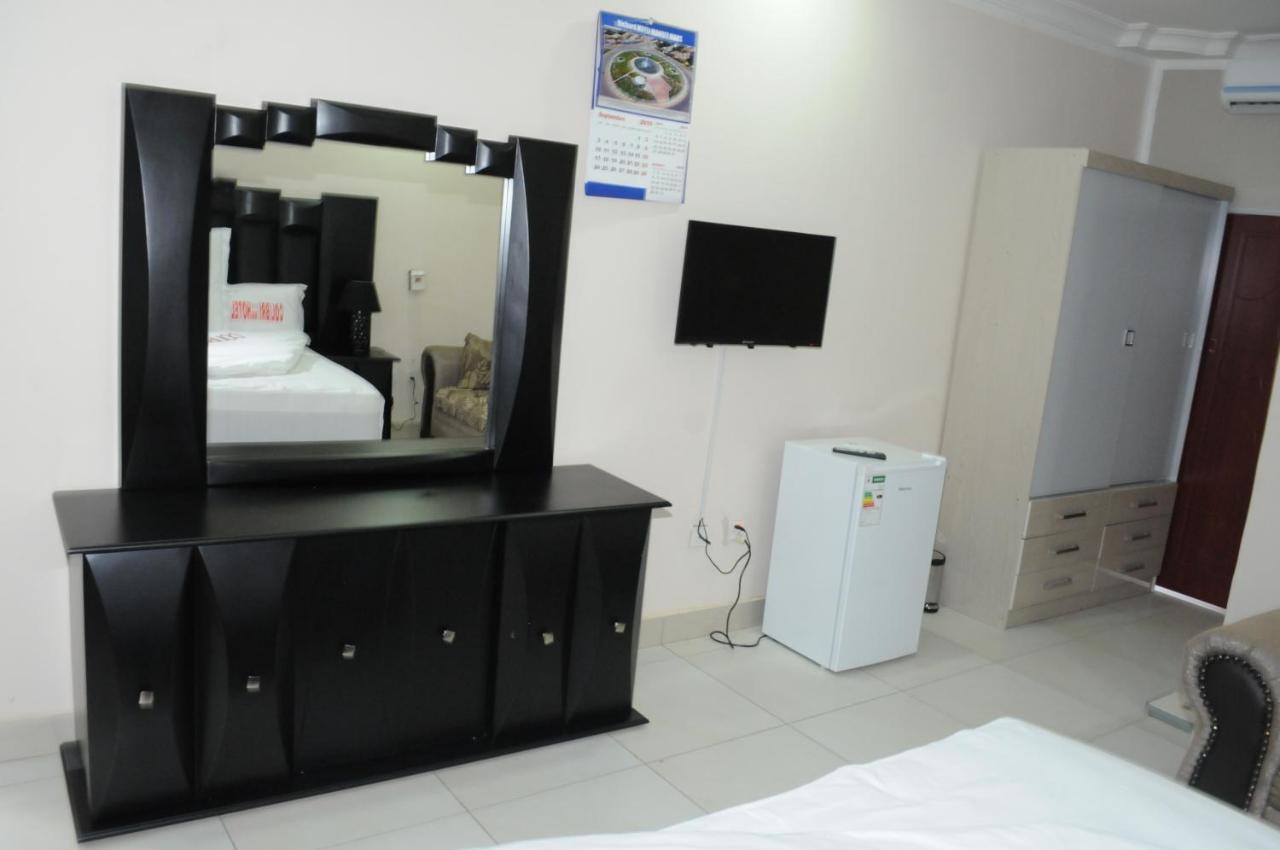 Colibri Inn Hotel Kolwezi Esterno foto