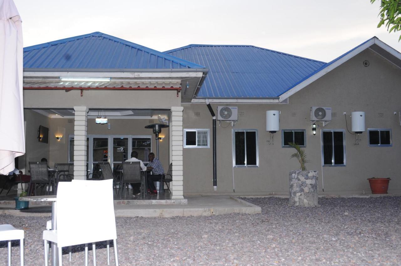 Colibri Inn Hotel Kolwezi Esterno foto